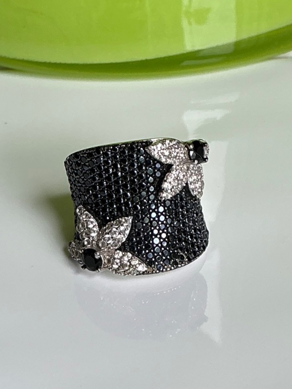 Micro Pave Black Spinel & White CZ Flower Sterling Silver Domed Ring Size 5.75 - Picture 15 of 16